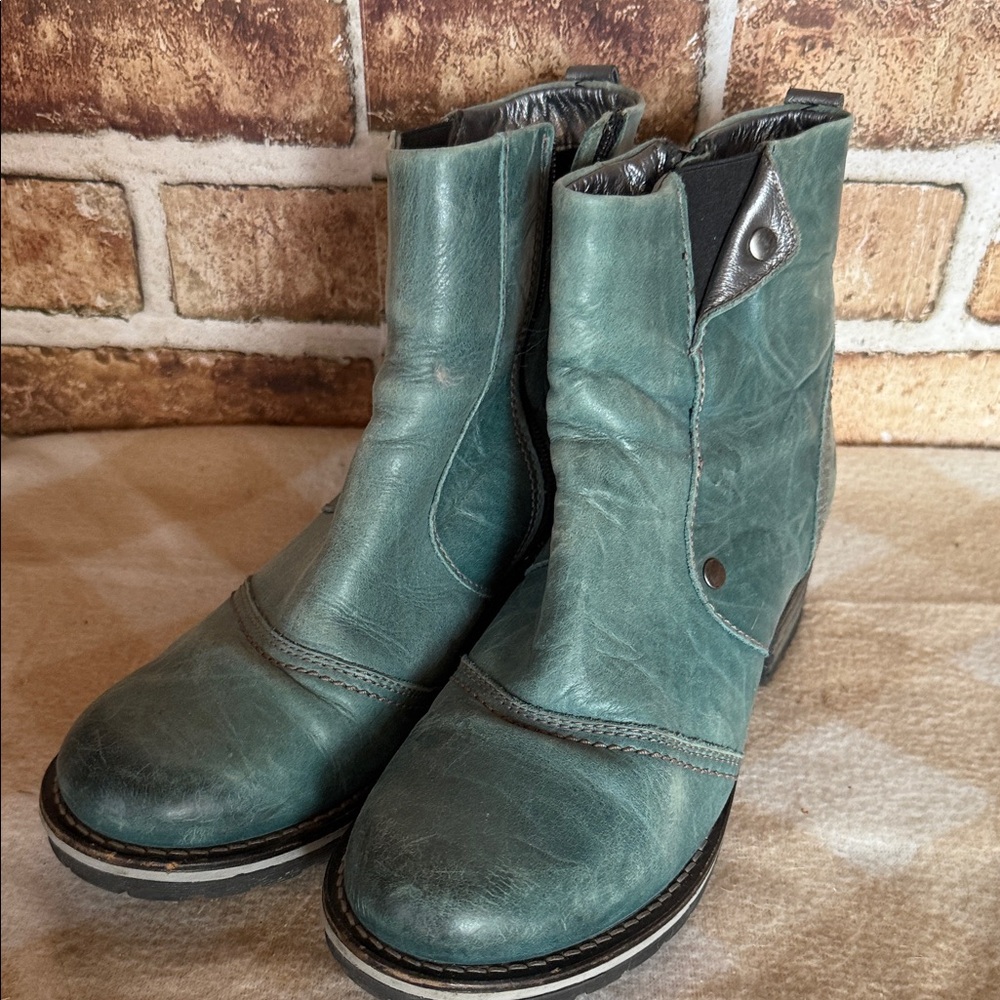 Teal Leather Ankle Boots - Distressed Finish 8.5